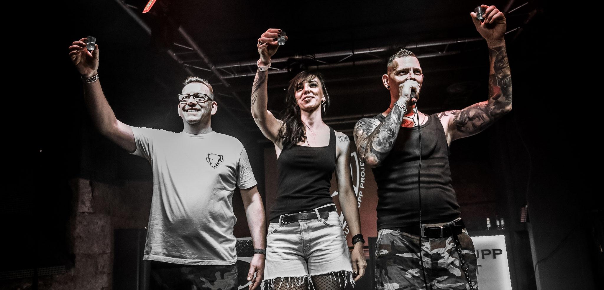Featured image for “Eine Nacht im Fuchsbau – Party und Druck und einige Gedanken.”